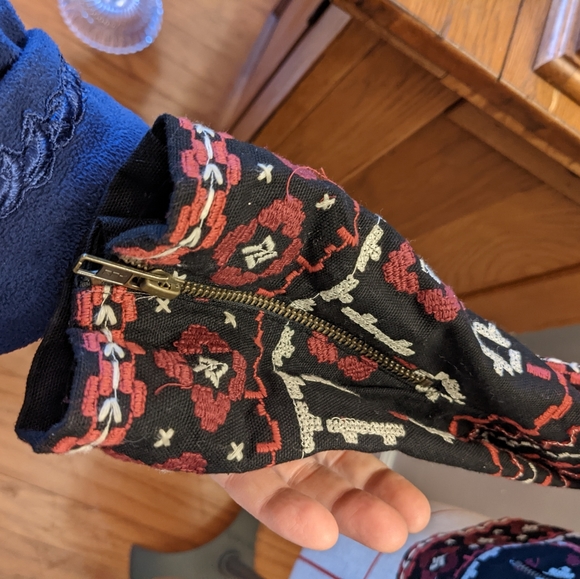 NWT Feathers by Tolani Anthropologie Mandy Moto Jacket Embroidered Size Small - Picture 7 of 10